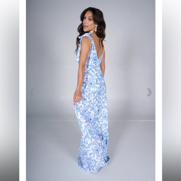 Smith & Quinn dress - Picture 2 of 3